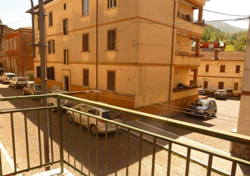 Appartamento a Carsoli in via valeria 65 - Foto 2