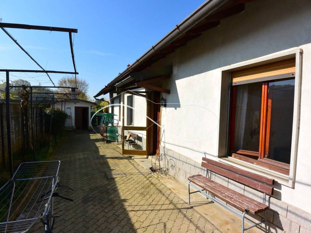 Appartamento a Cassina rizzardi in Via Agostino Monti - Foto 2