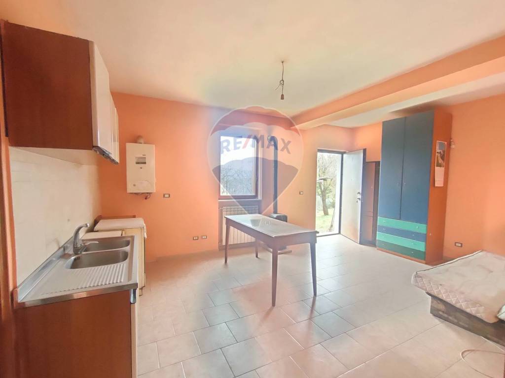 Casa indipendente a San pio delle camere in via roma - Foto 5