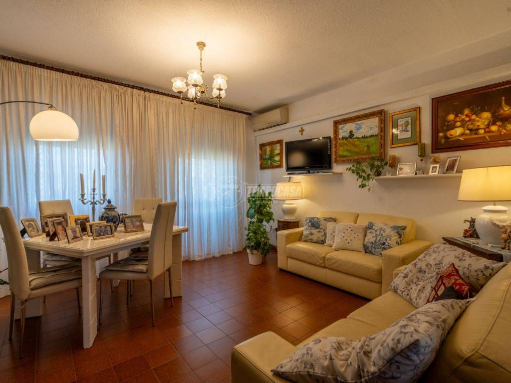 Appartamento a Cagliari in Via Armando Businco 3 - Foto 2