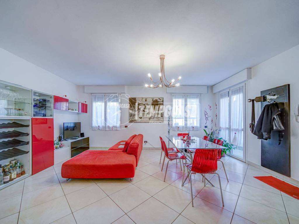 Villetta a schiera a Gazzada schianno in Via Dante Alighieri 33/E - Foto 5