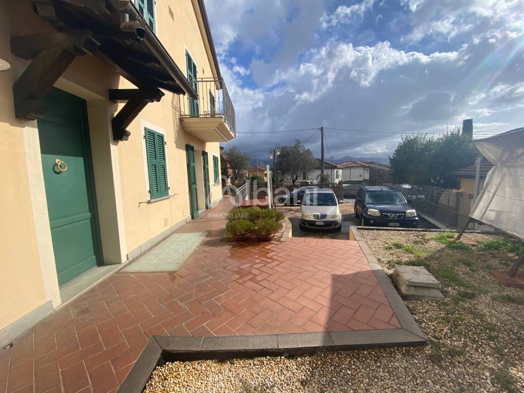 Villa a Ameglia in Via Ameglia, 105 - Foto 3