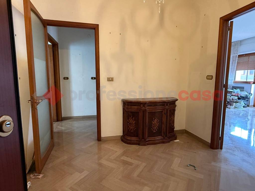 Appartamento a Taranto in via Dalmazia, 75 - Foto 2
