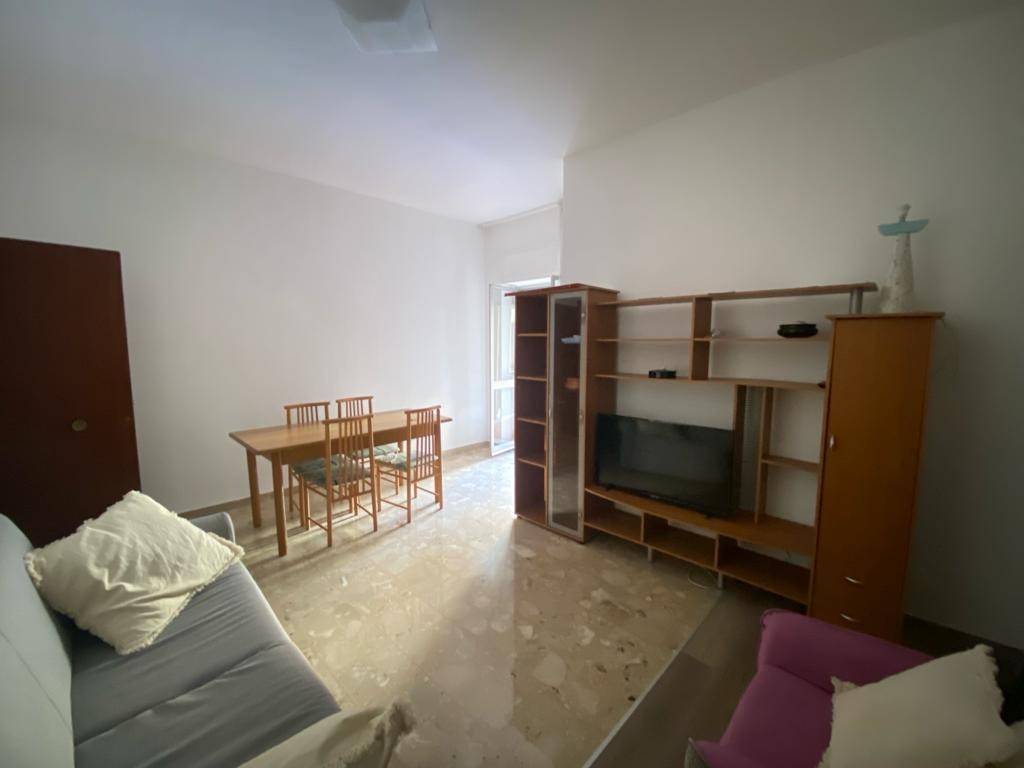 Palazzo / stabile a Lamezia terme in Via 20 Settembre, 11 - Foto 2