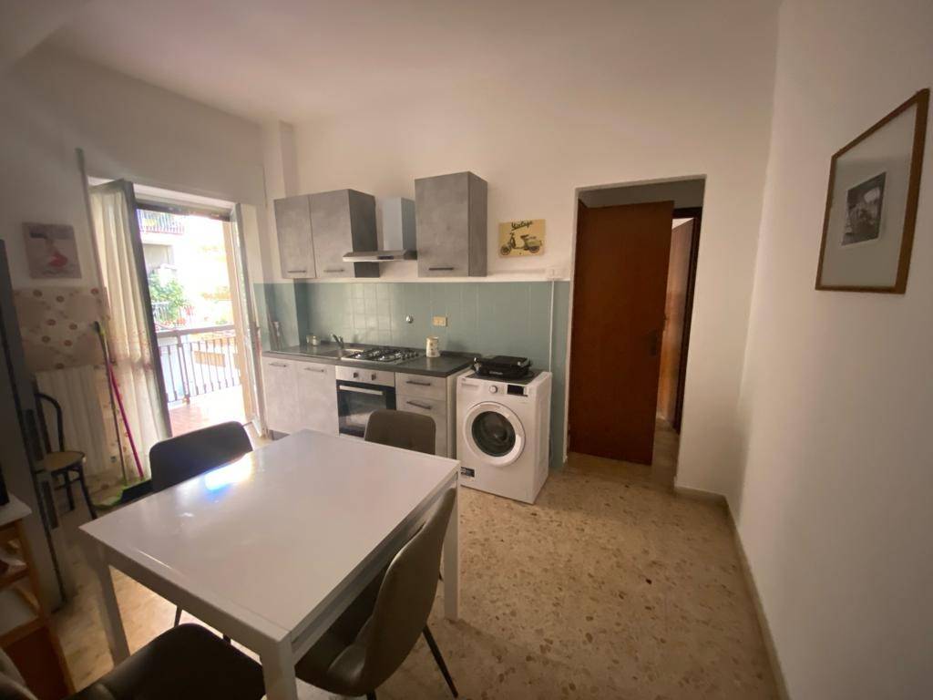 Palazzo / stabile a Lamezia terme in Via 20 Settembre, 11 - Foto 4
