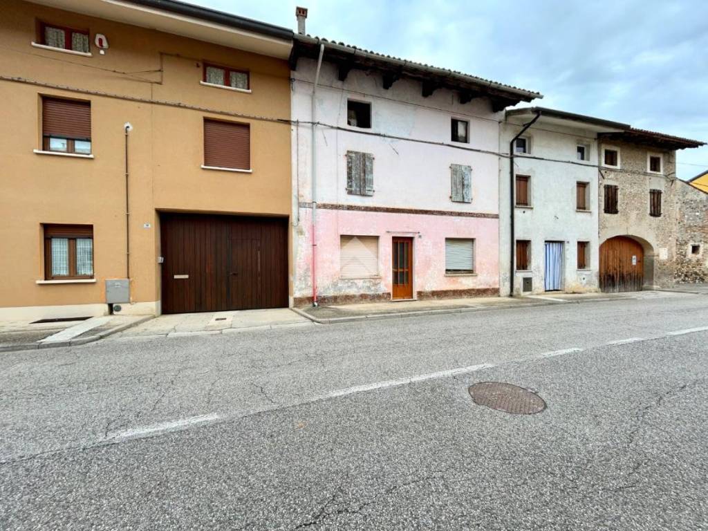 Rustico / casale a Codroipo in Via Ferrovia, 21 - Foto 2