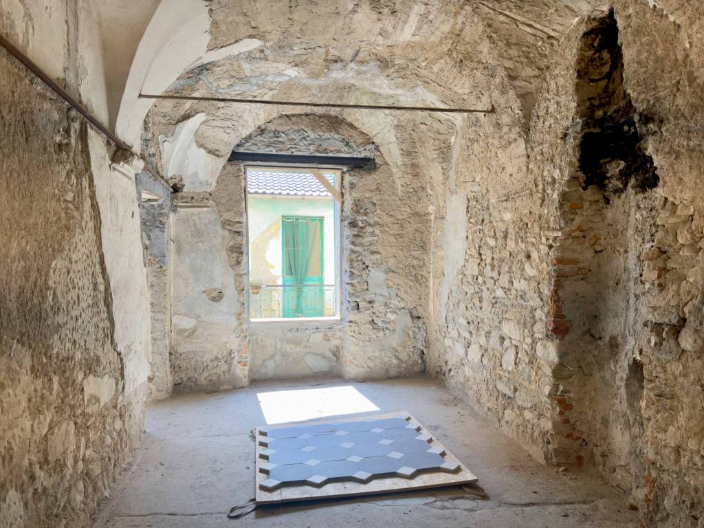 Palazzo / stabile a Pieve di teco in Via De Filippi S.N.C. - Foto 5