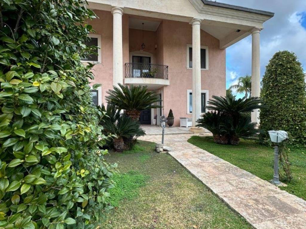 Villa a Lecce in Via Rapolla, 86 - Foto 3