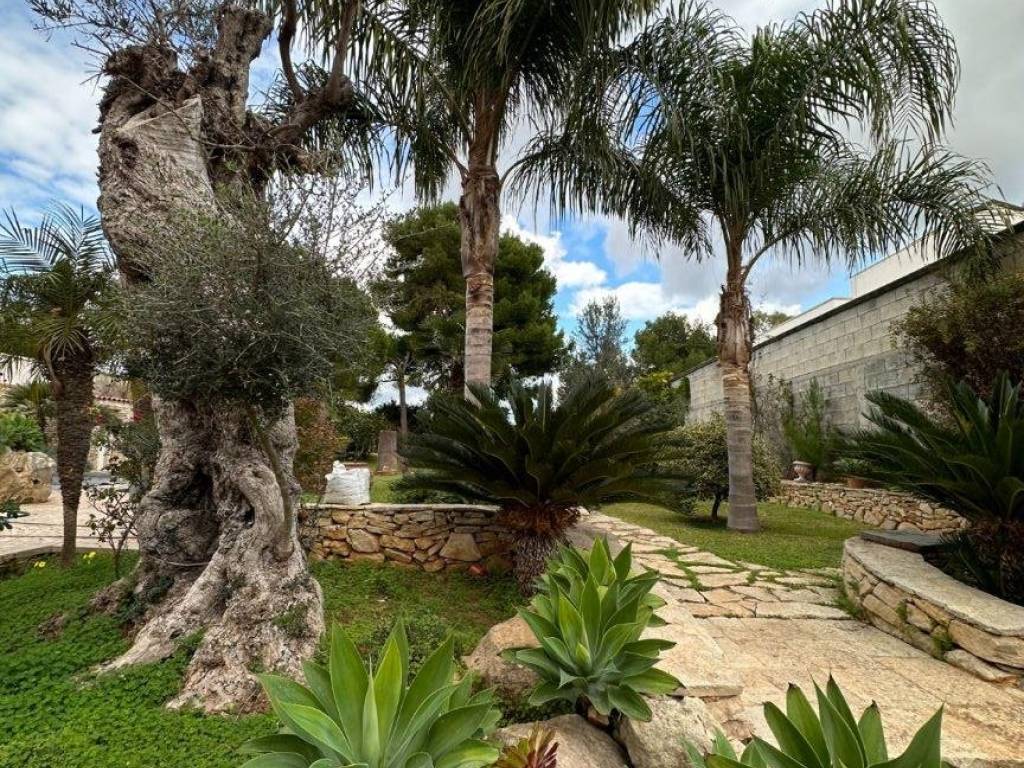 Villa a Lecce in Via Rapolla, 86 - Foto 5
