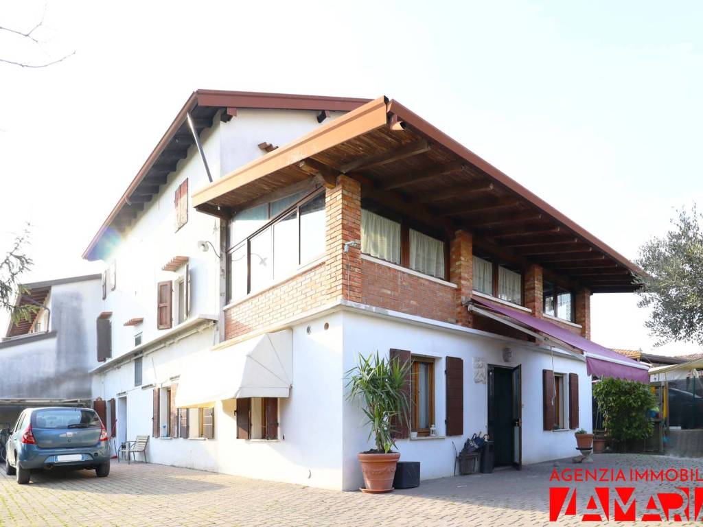 Villa a San michele al tagliamento in Via Redipuglia, 10 - Foto 2