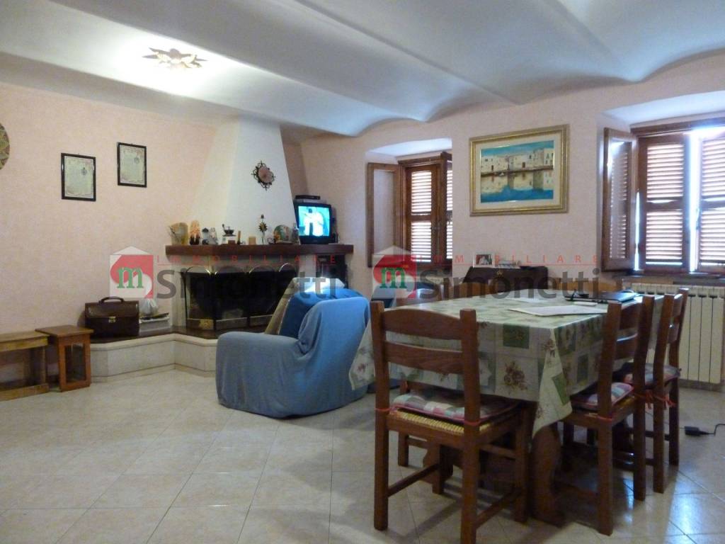 Casa indipendente a Pereto in piazza cesare battisti - Foto 4