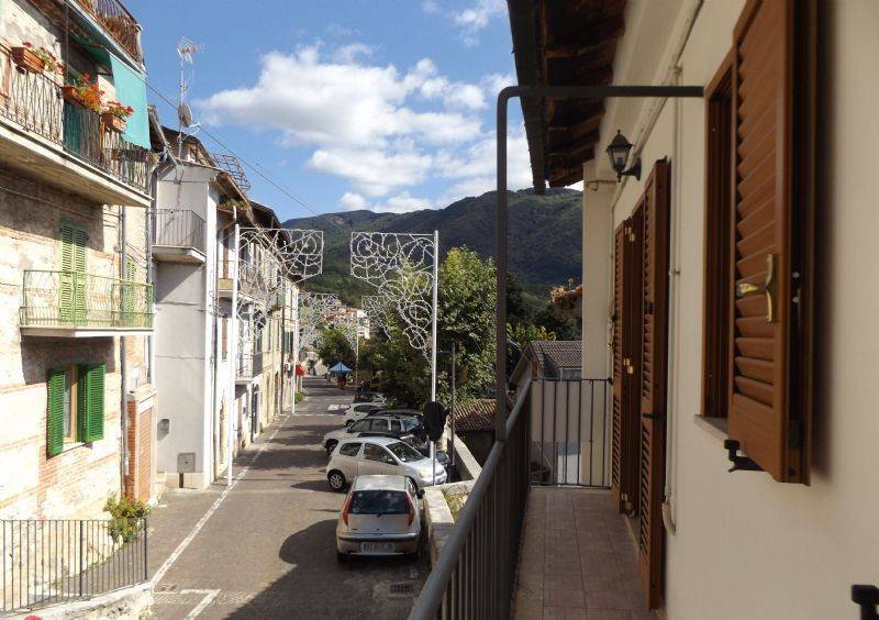 Appartamento a Pereto in Corso Umberto I - Foto 2