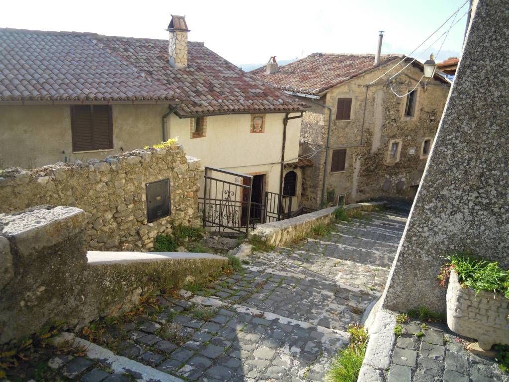 Casa indipendente a Pereto in via delle piagge , 19 - Foto 3