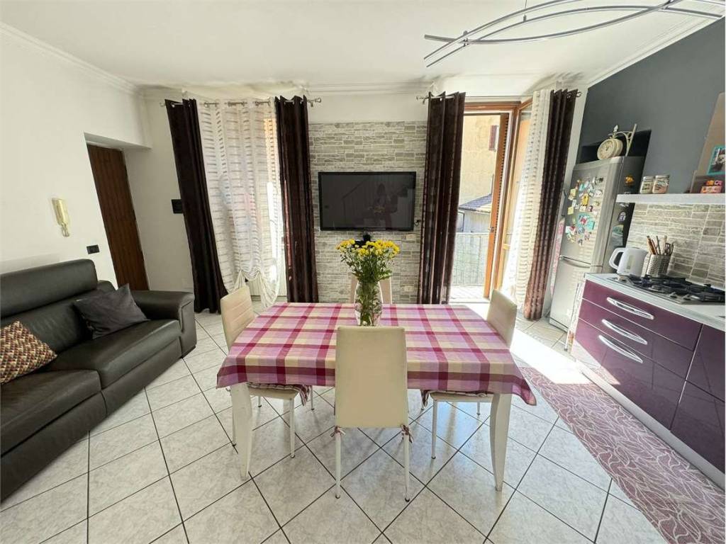 Appartamento a Verbania in Vicolo Jacchini, 9 - Foto 3