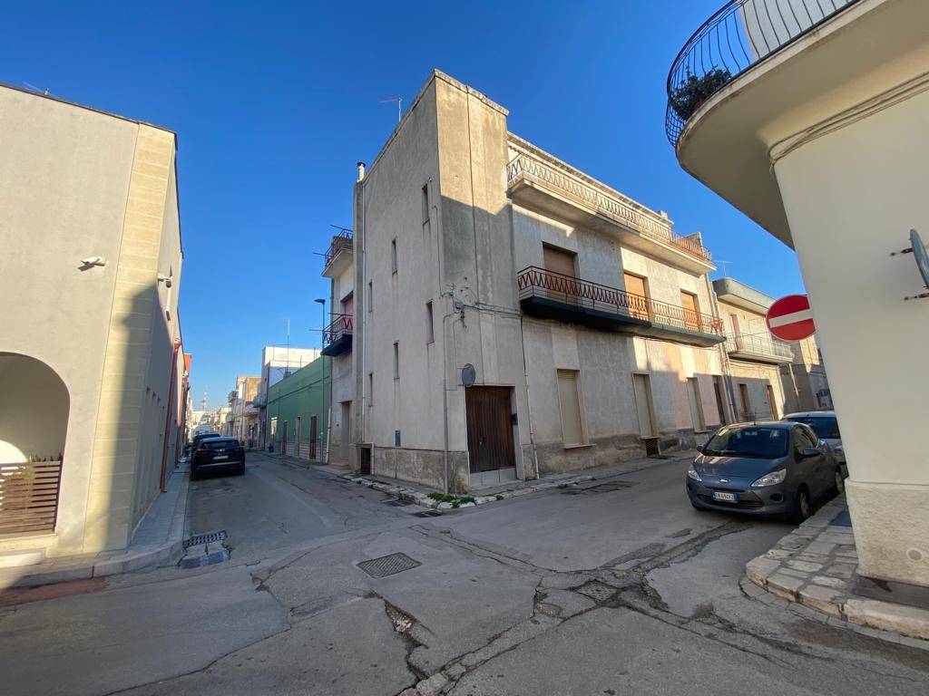Appartamento a Manduria in Via Alessandro La Marmora, 23 - Foto 2