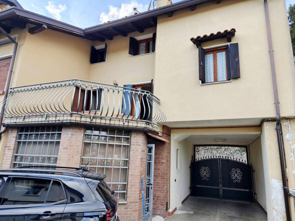Casa indipendente a Maniago in Via San Carlo, 33 - Foto 3