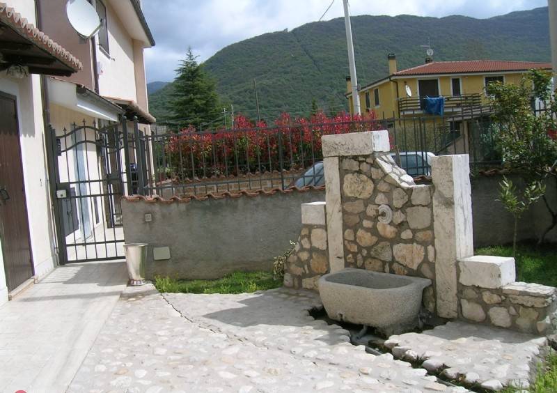 Villetta a schiera a Rocca di botte in strada uno - Foto 2