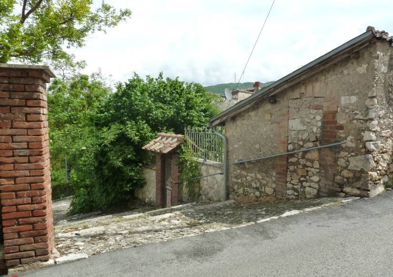 Appartamento a Rocca di botte in Via Regina Elena - Foto 4