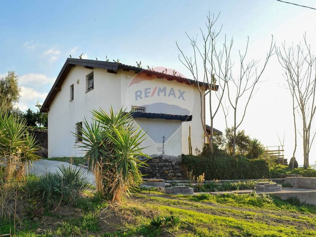 Villa a Santa maria di licodia in C/da Mendolito SP85 - Foto 3