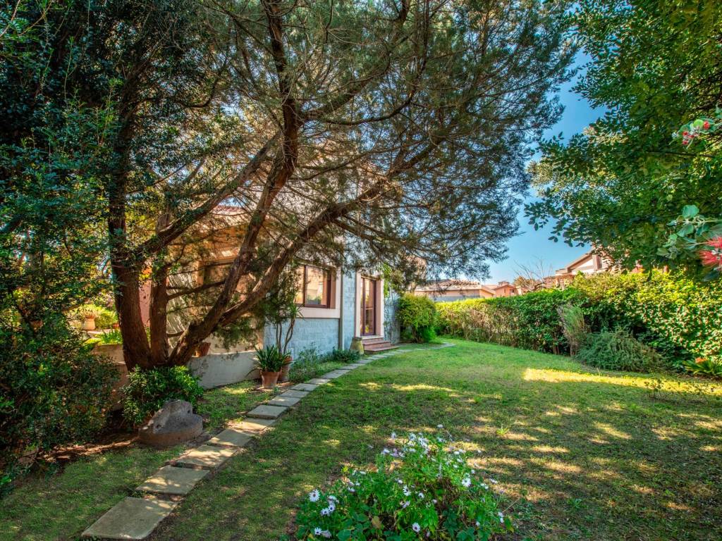 Villa a Cagliari in Via Telesio - Foto 2
