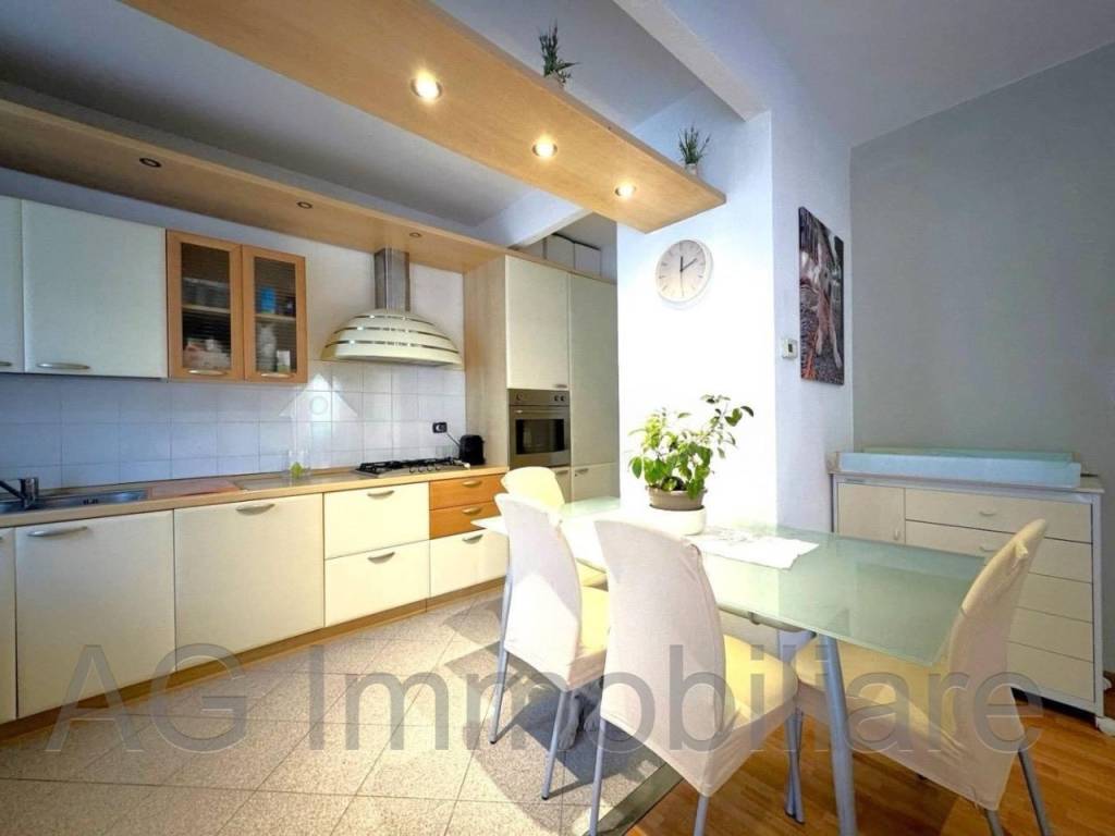 Appartamento a Verbania in Via Intra Premeno - Foto 5