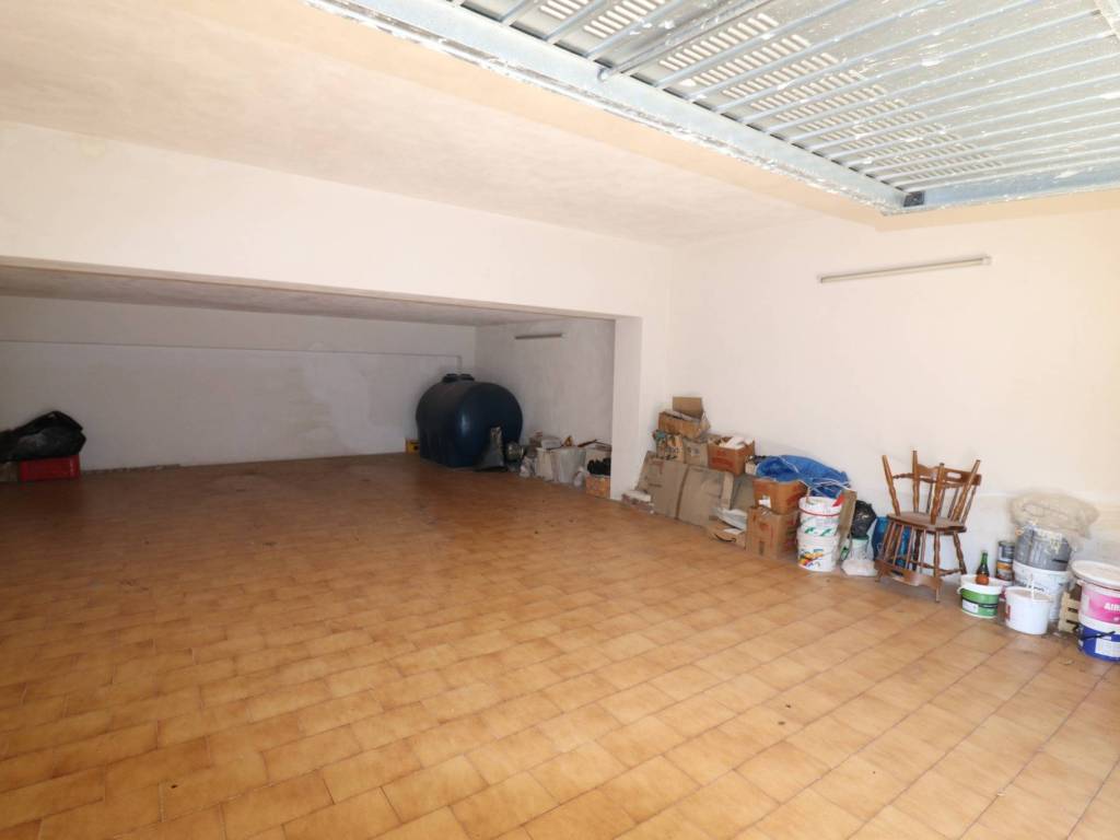Box / garage a Santa venerina in Via Umberto I - Foto 2