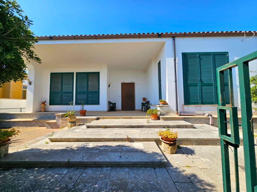 Villa a Alessano in Via Calabria - Foto 2