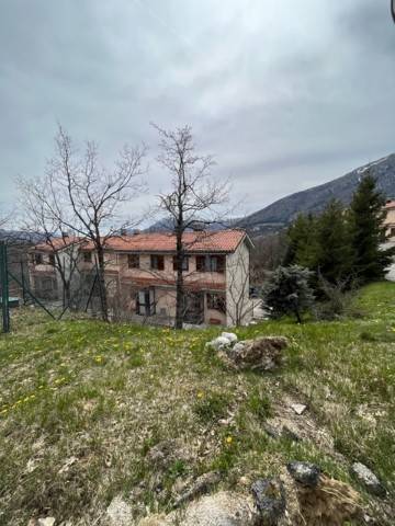 Villetta a schiera a Rocca di cambio in Via Monte Sirente - Foto 3