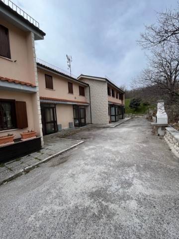 Villetta a schiera a Rocca di cambio in Via Monte Sirente - Foto 4