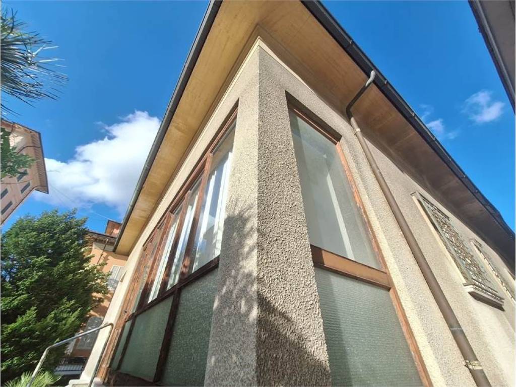 Villa a Montecatini-terme in Via Felice Cavallotti - Foto 4