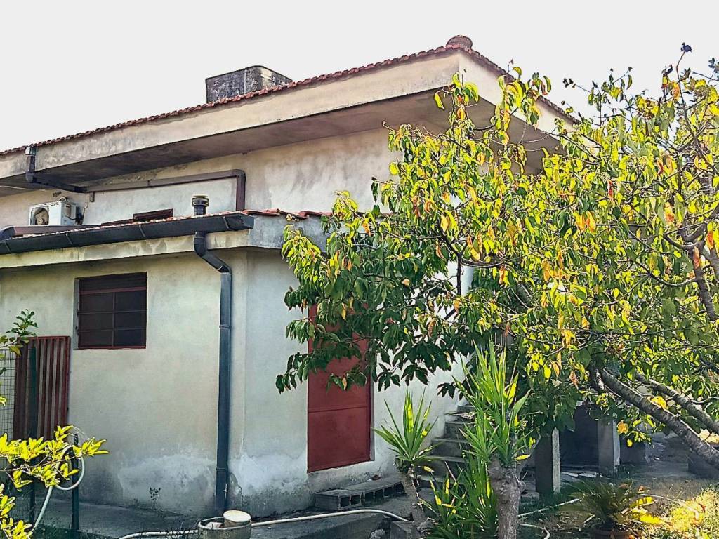 Casa indipendente a Cisterna di latina in Via del Valloncello, 11 - Foto 4