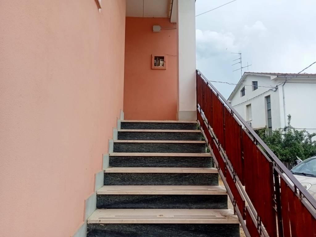 Rustico / casale a Chieti in Via per Popoli - Foto 2