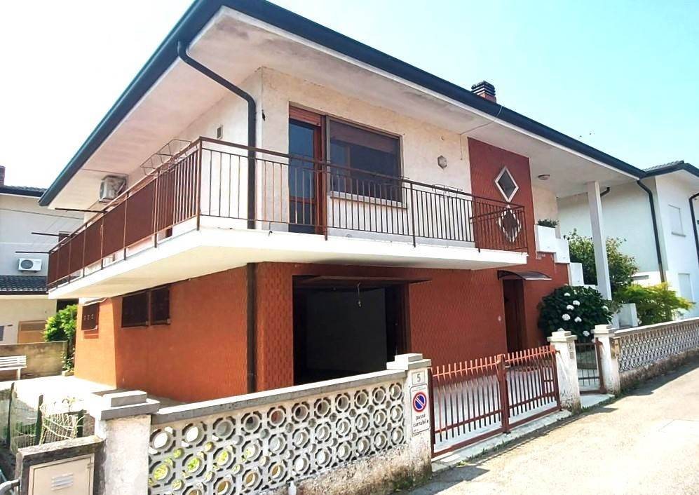 Villa a Marano lagunare in VIA MARCONI , 5 - Foto 2