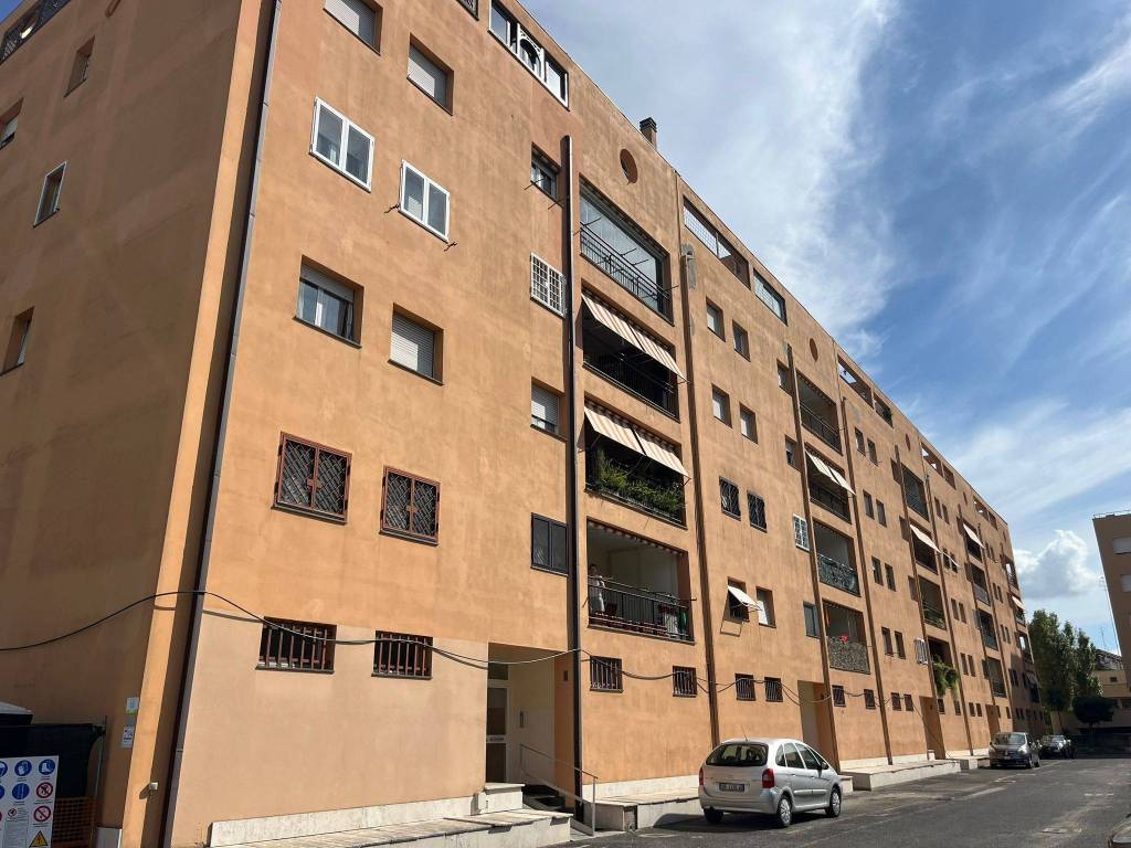 Appartamento a Mentana in Via Luigi Einaudi - Foto 2