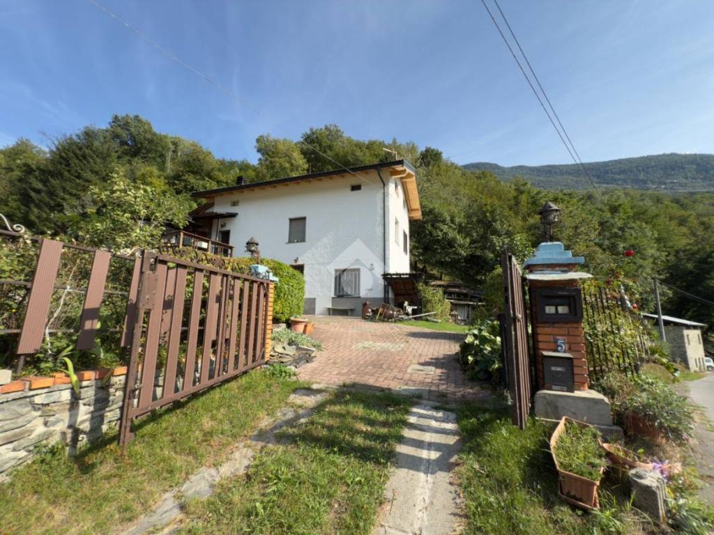 Casa indipendente a Villa di tirano in Via Canterana, 5 - Foto 2