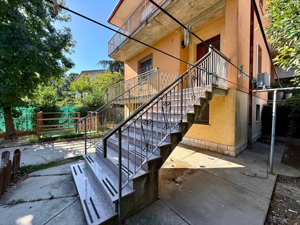 Villa a Alfonsine in Via Eumeo Costa, 7 - Foto 3