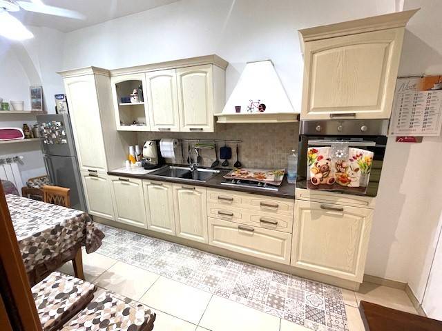 Appartamento a Modugno in Via Santa Lucia - Foto 5