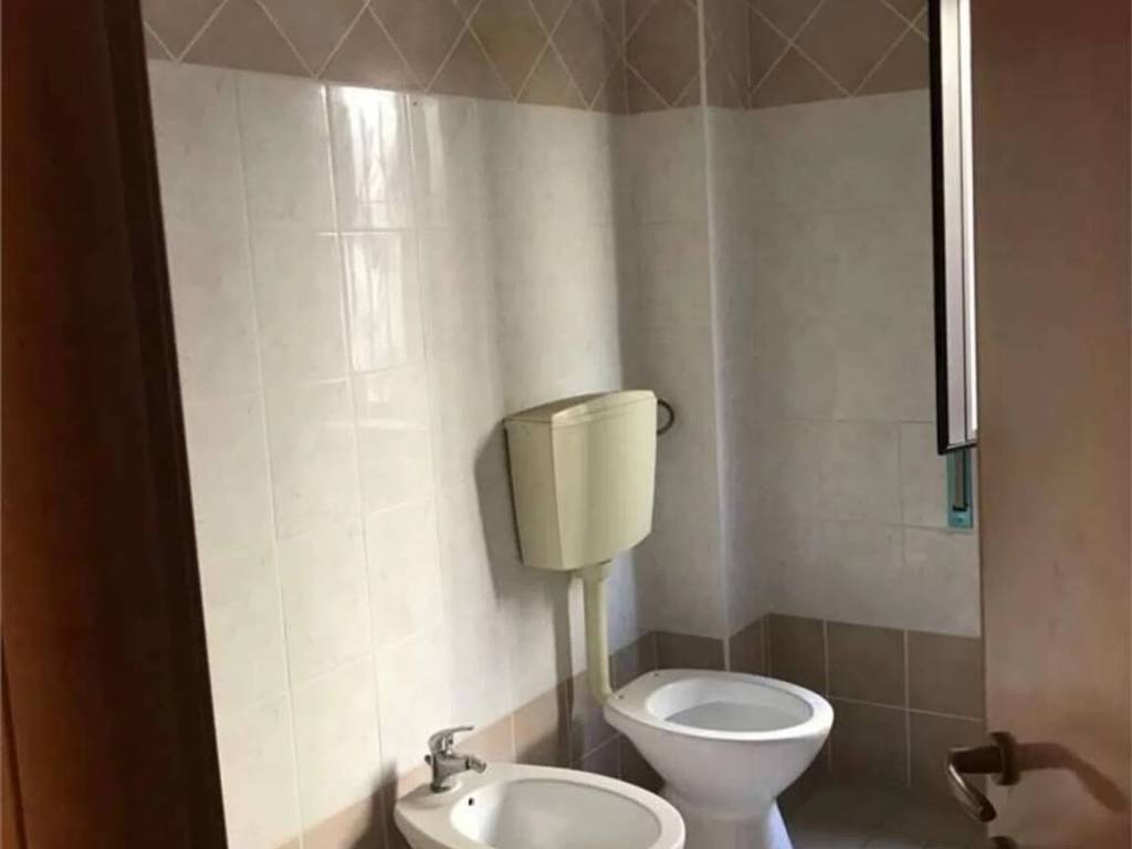 Appartamento a Siderno in Corso Giuseppe Garibaldi S.N.C. - Foto 4