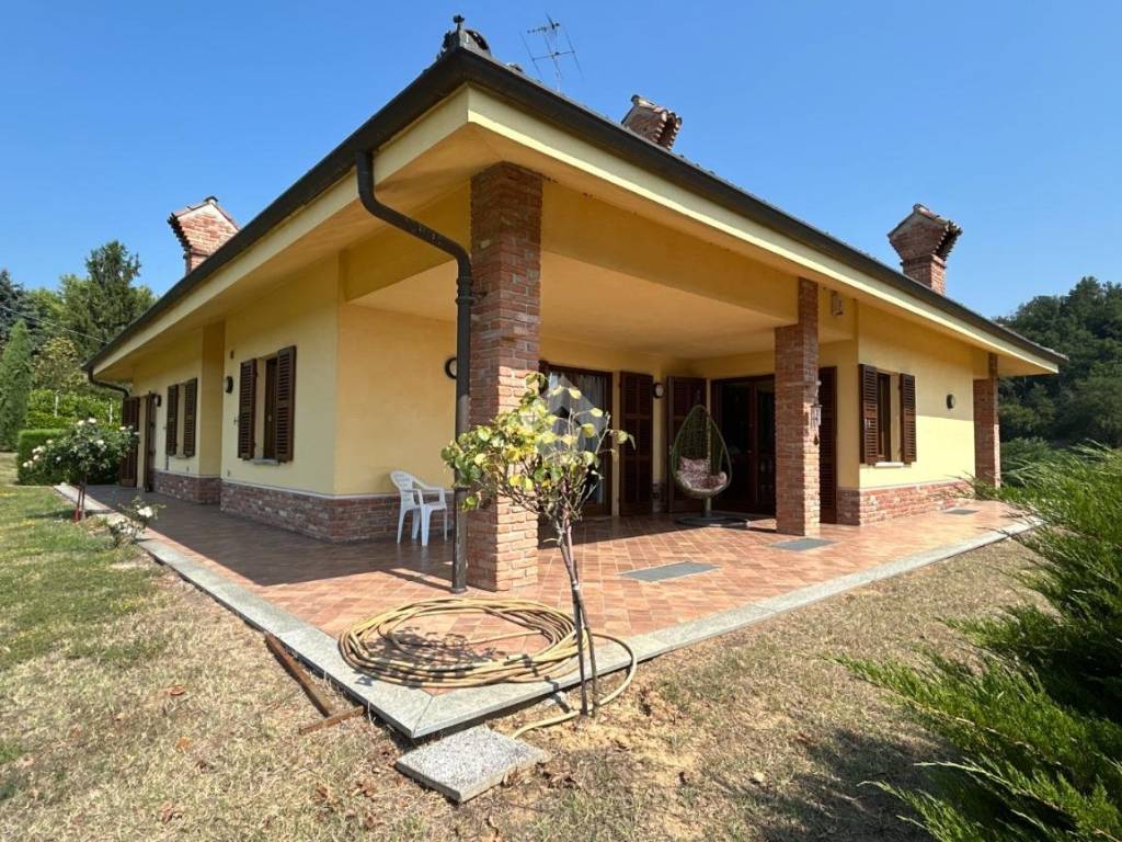 Villa a Asti in Str. Valmanera, 118 - Foto 3