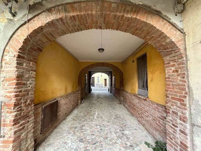 Palazzo / stabile a Mantova - Foto 2