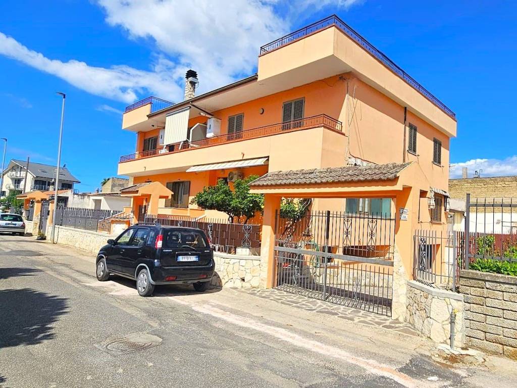Appartamento a Cellole in Via Camillo Benso di Cavour - Foto 2