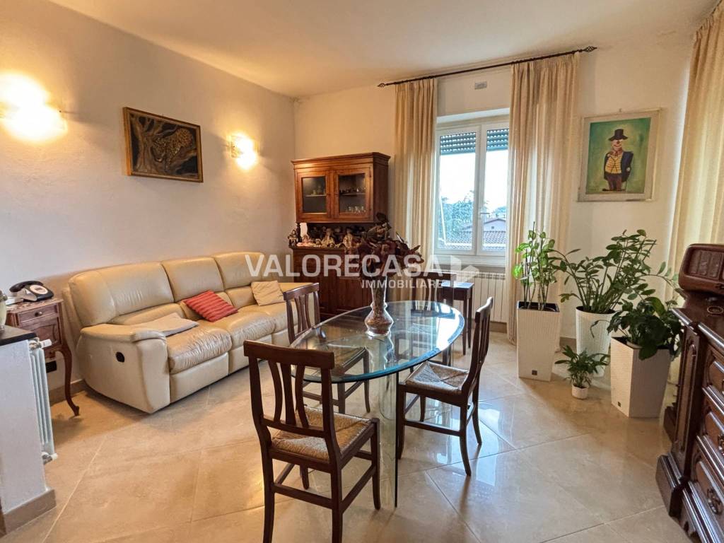 Appartamento a Ameglia in Via Caffaggio - Foto 2