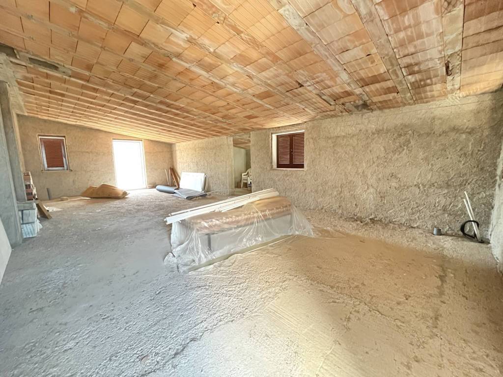 Appartamento a Lenola in Via Fratelli Rosselli - Foto 3