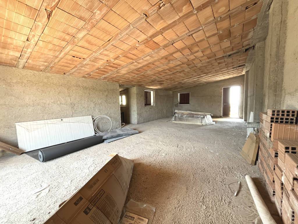 Appartamento a Lenola in Via Fratelli Rosselli - Foto 4