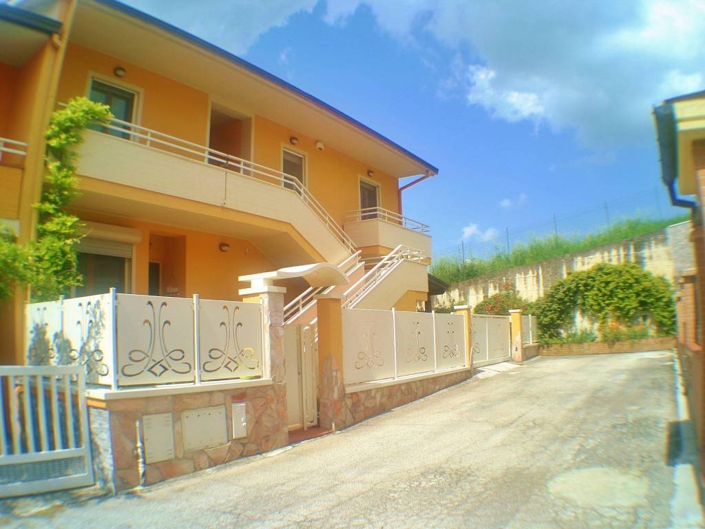 Villetta a schiera a Teramo in Valle San Giovanni - Foto 3