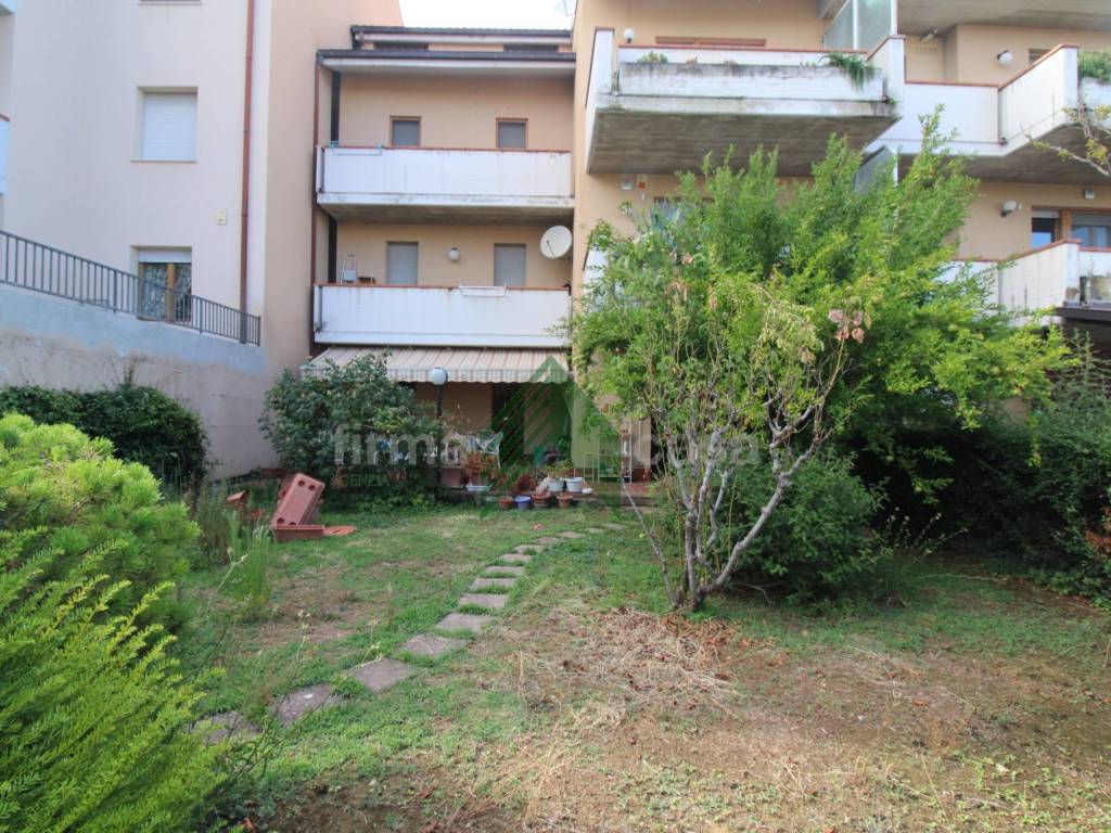 Appartamento a Teramo in Via Raffaele Aurini, 1 - Foto 2