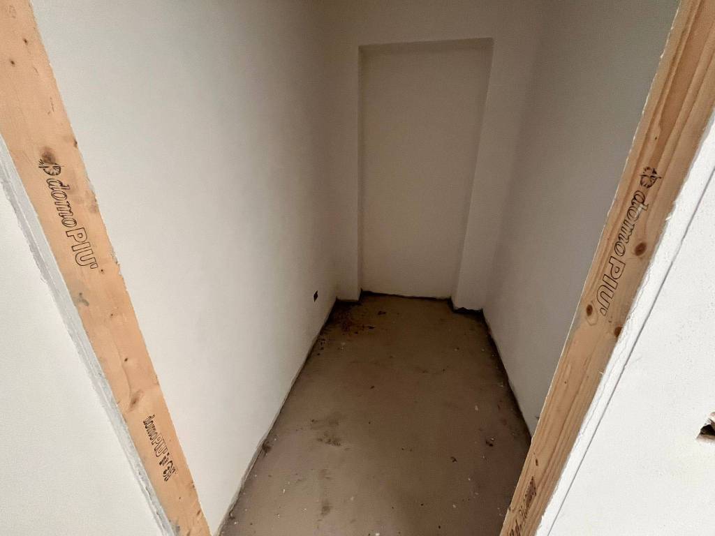 Appartamento a Carugo in Via Enrico Tazzoli, 13 - Foto 2