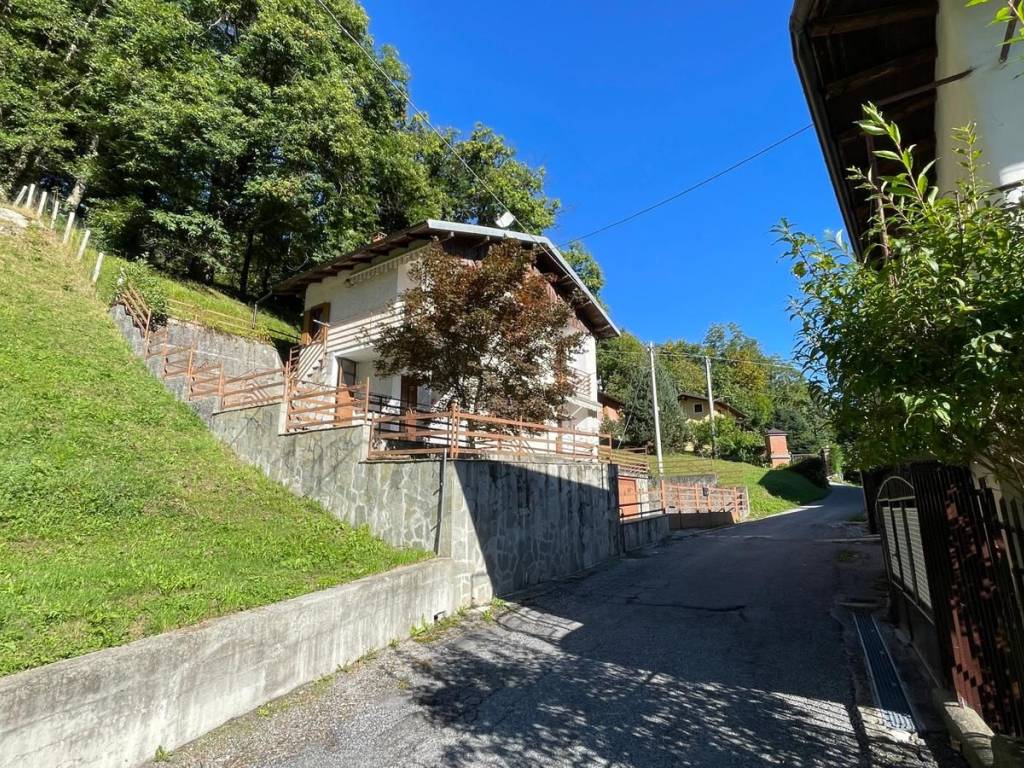 Casa indipendente a Chiusa di pesio in Via Rio dell'Oy - Foto 2