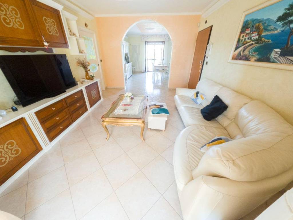Appartamento a Manfredonia in Via Primo Levi, 29 - Foto 5