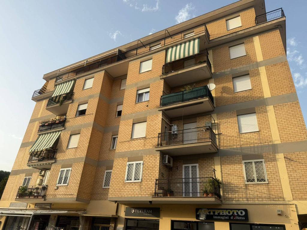 Appartamento a Aprilia in Via Araldo di Crollalanza - Foto 3